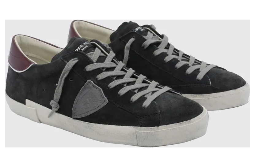 Philippe Model Paris Leather Low-Top Sneakers with Worn Effect and Shield Logo Black (PRLUXS26)