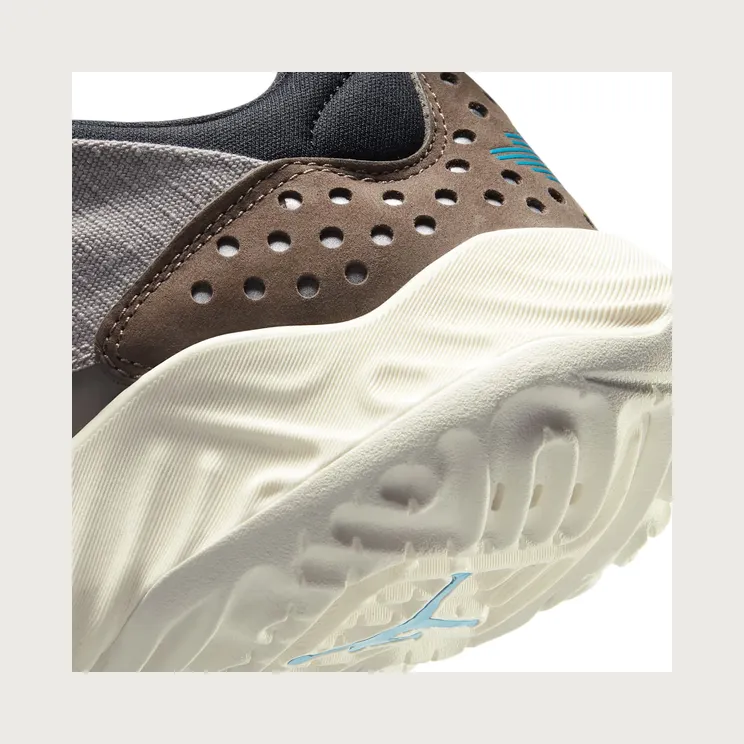 air-jordan-delta DB5768-002