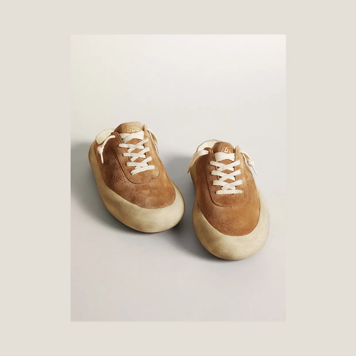 Golden Goose Space-Star Sabot In Tobacco-Colored Suede With Perforated Star (GWF00382.F003329.55353) (2)