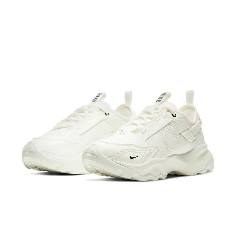 Nike TC 7900 MNS “Sail” (DD9682-100)