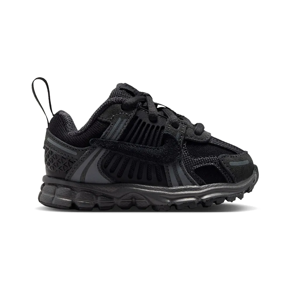 Nike Vomero 5 “Dark Smoke Grey / Anthracite / White / Team Black” (IR5165-001)