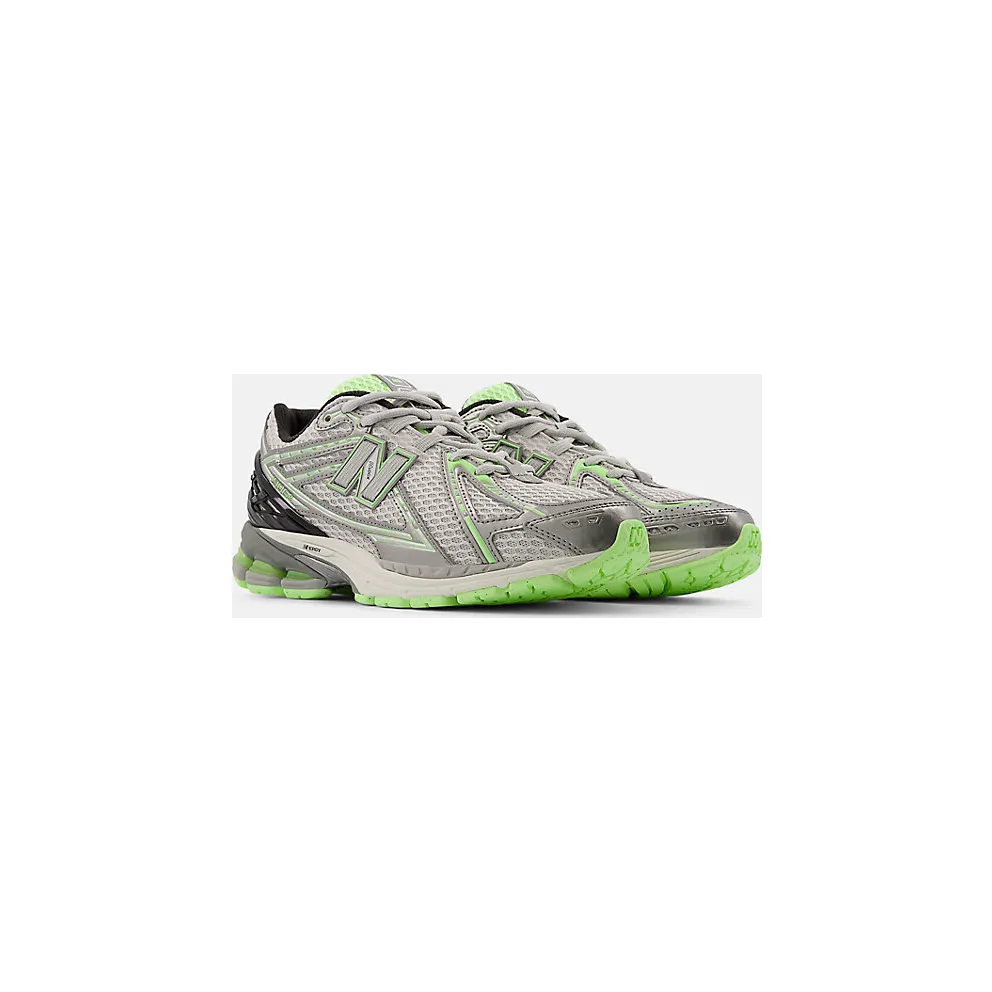 New Balance 1906R “Dark Silver Metallic Mint Flash” (U1906RCQ)