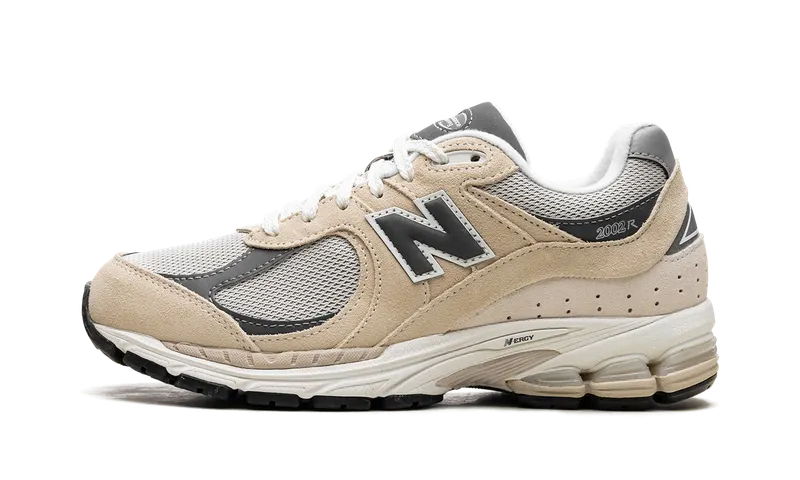 New Balance 2002R “Sandstone Magnet” (M2002RFA)