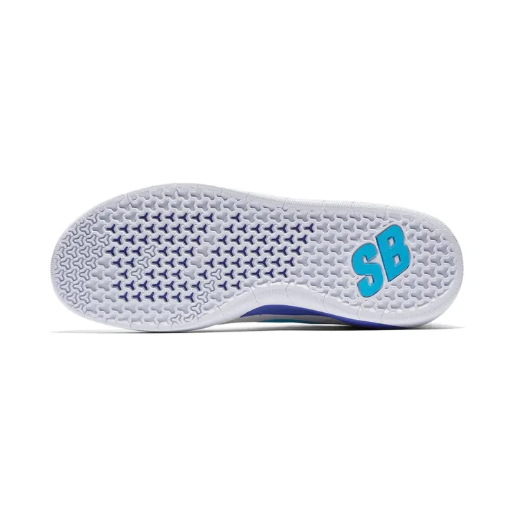 nike-free AA4272-101