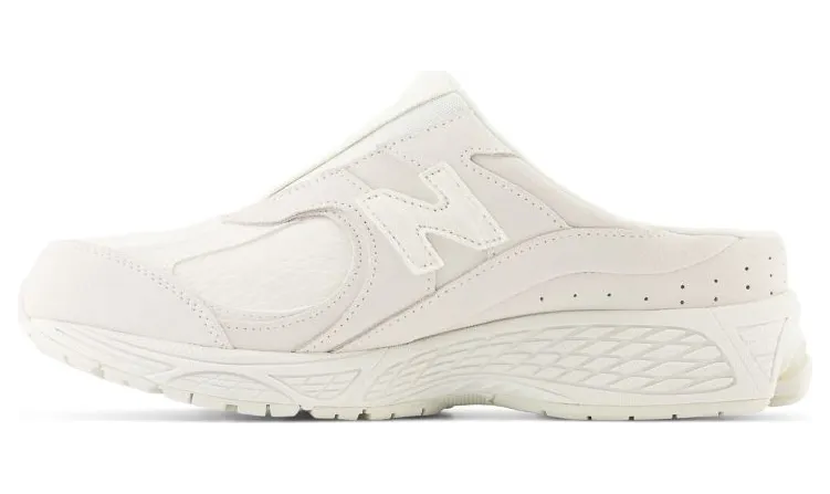 new-balance-2002r M2002RMQ