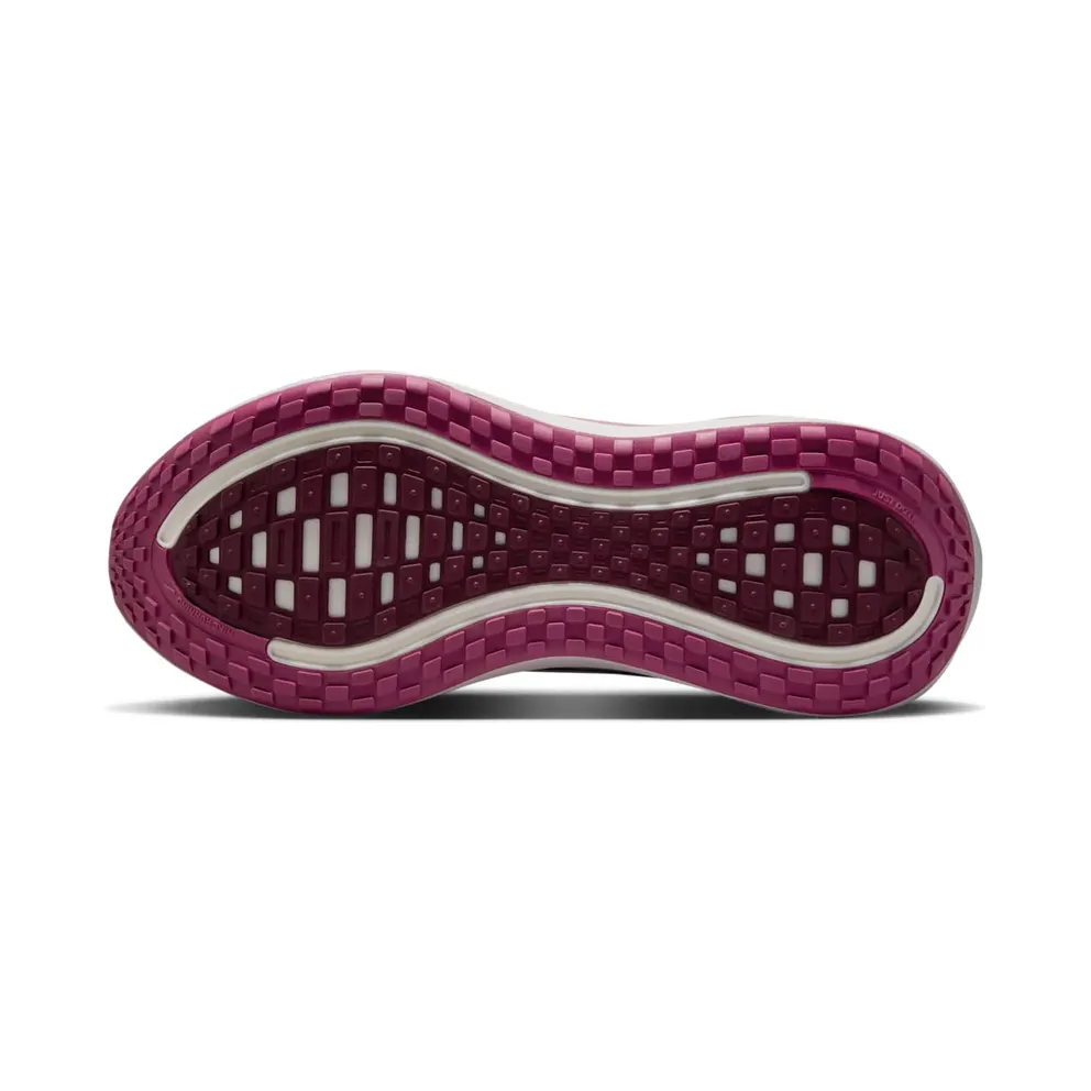 Nike Vomero Plus “Red” (HV8154-602)