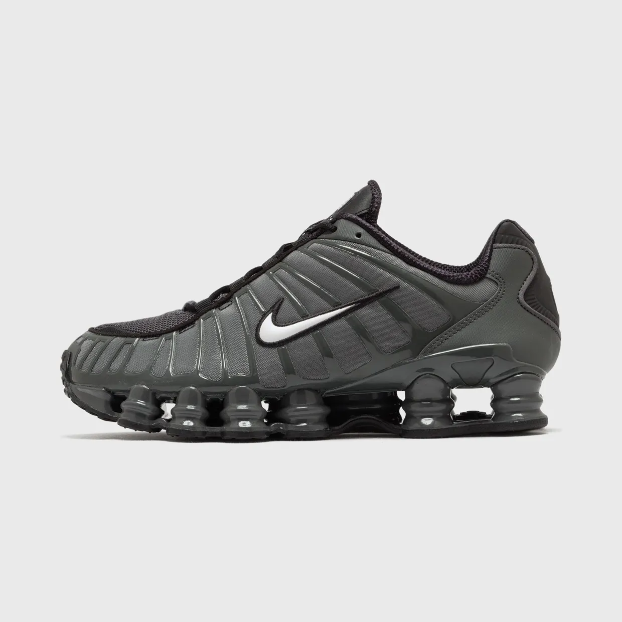 nike-shox IQ6599002