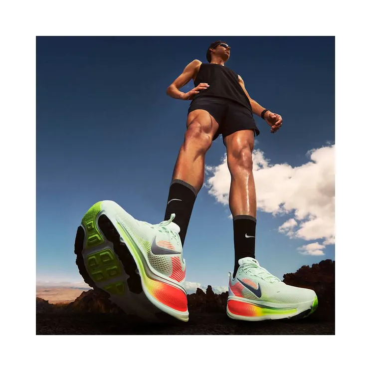 nike-vomero IQ6898-400