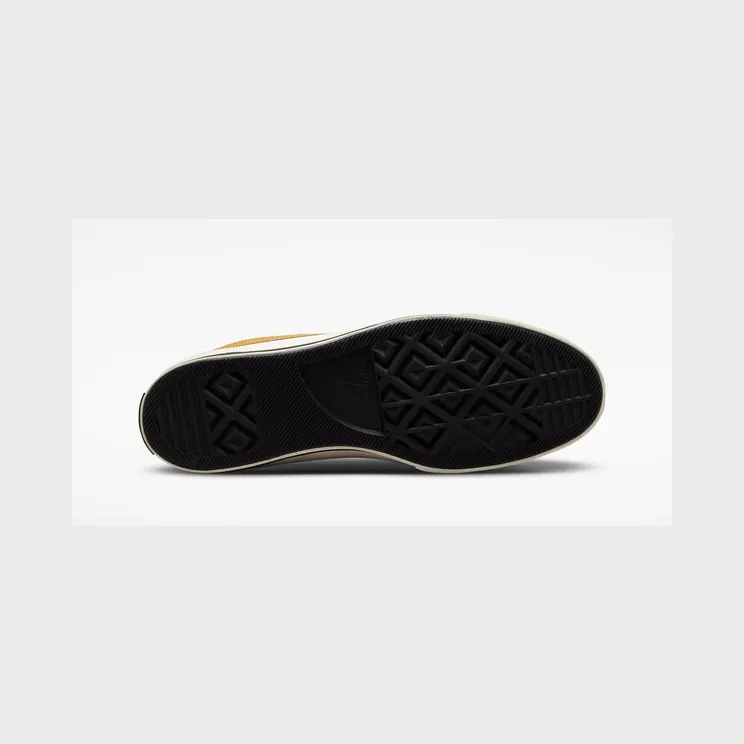 converse-chuck-taylor-all-star A02748C