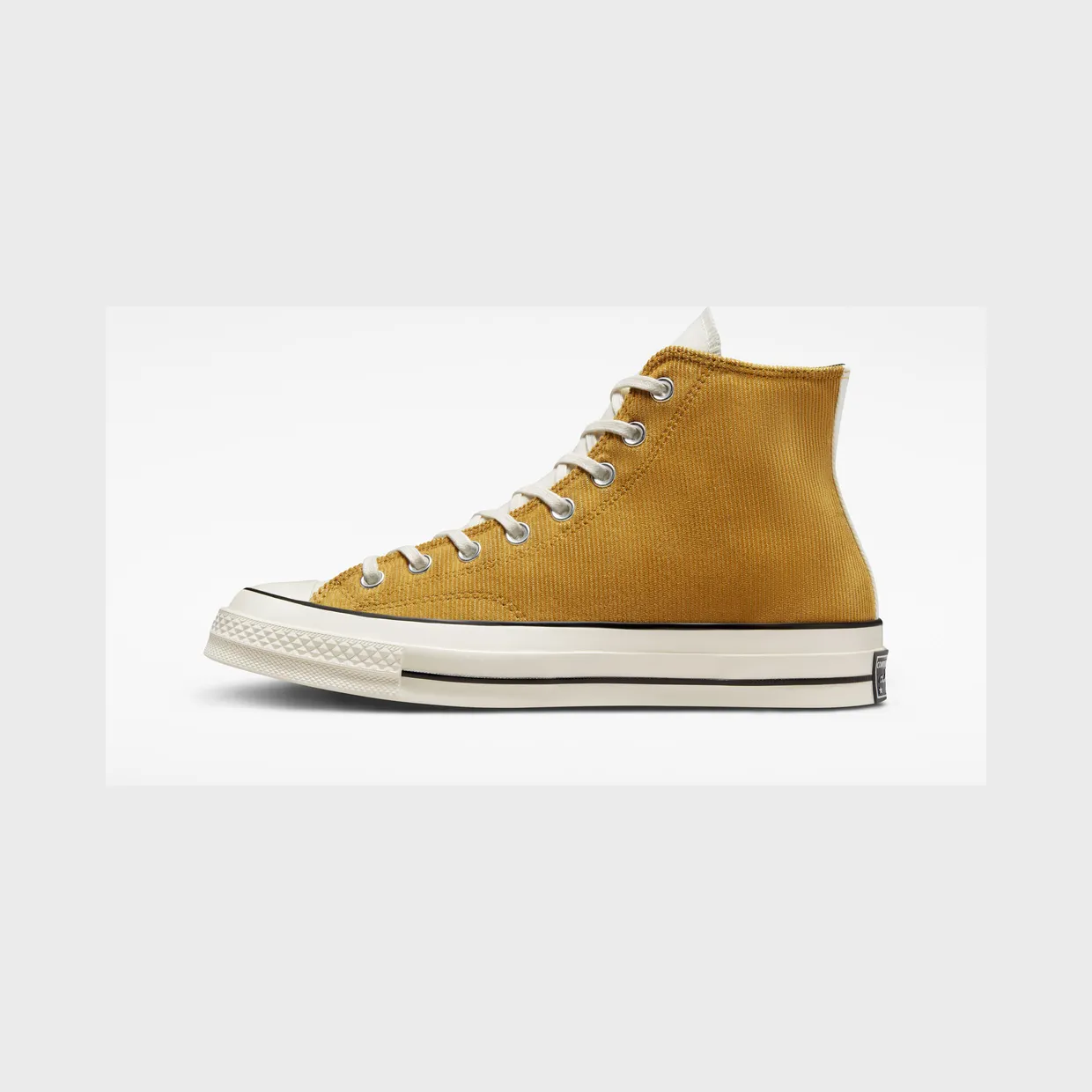 converse-chuck-taylor-all-star A02748C