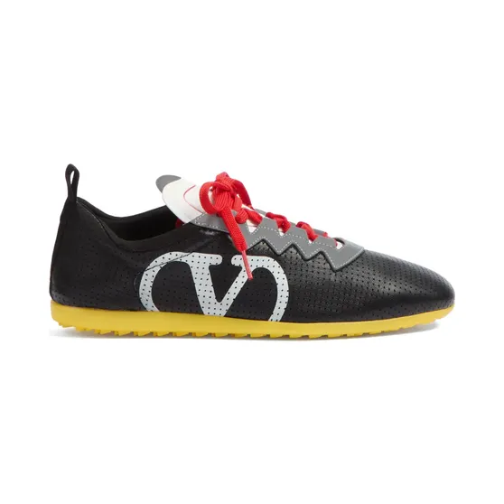 Valentino Garavani Chromathon met geperforeerde details “Black” (YS0J55XBM)