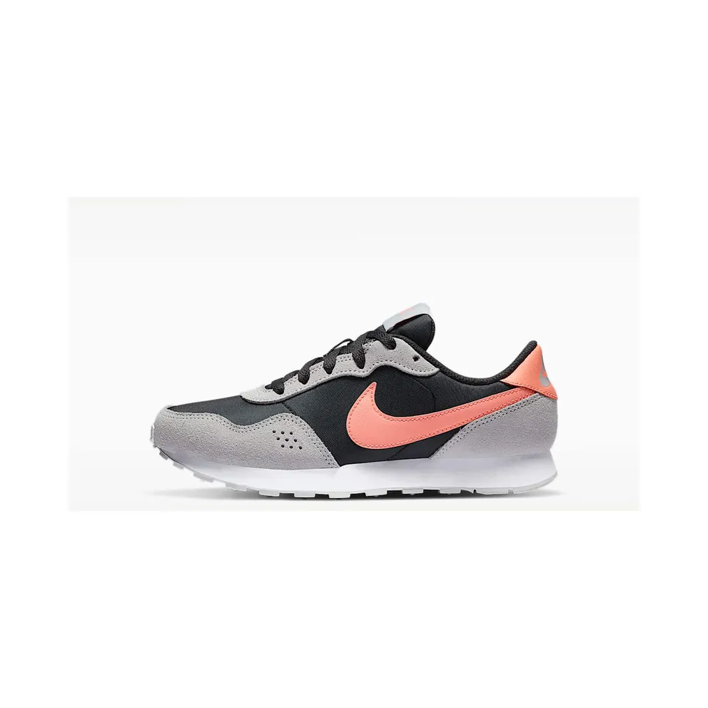 Nike MD Valiant Older Kids’ Black (CN8558-004)