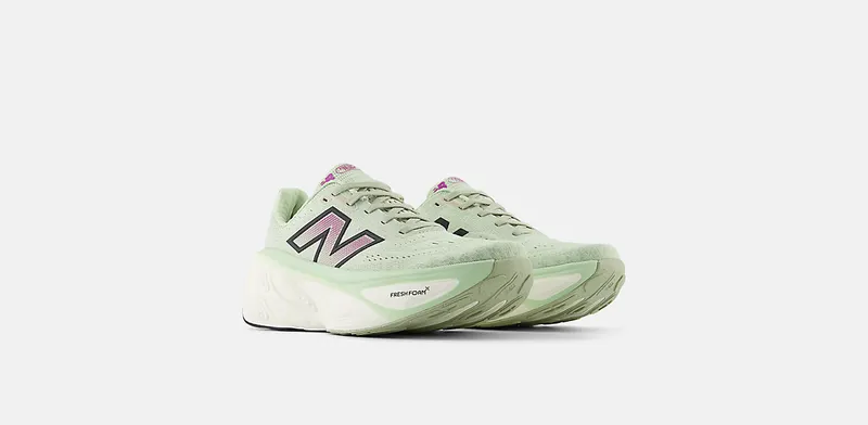 New Balance Fresh Foam X More v5 Natural Mint Purple Fuchsia Black (WMORLM5)
