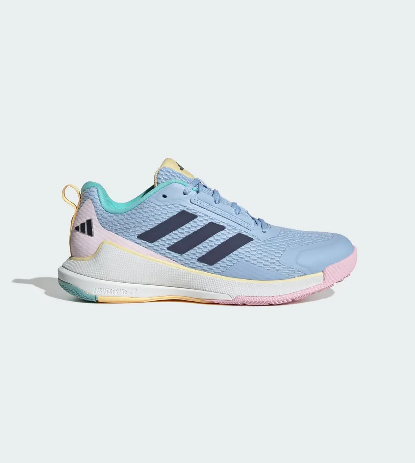 Adidas Novaflight JQ3601