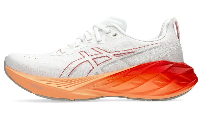 ASICS Novablast 4 White Moonrock (1011B693-103)