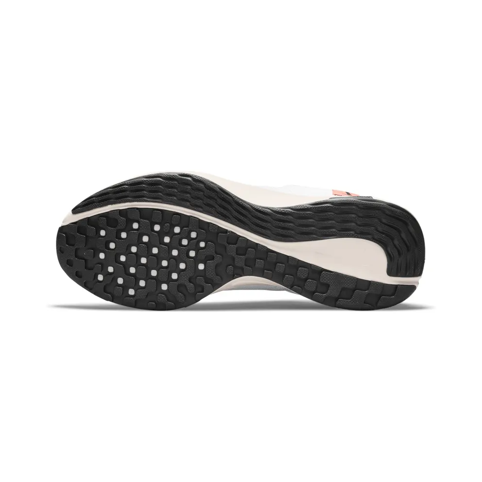 Nike Renew Serenity Run (straat) “White / Magic Ember / Light Soft Pink / Black” (DB0522-101)