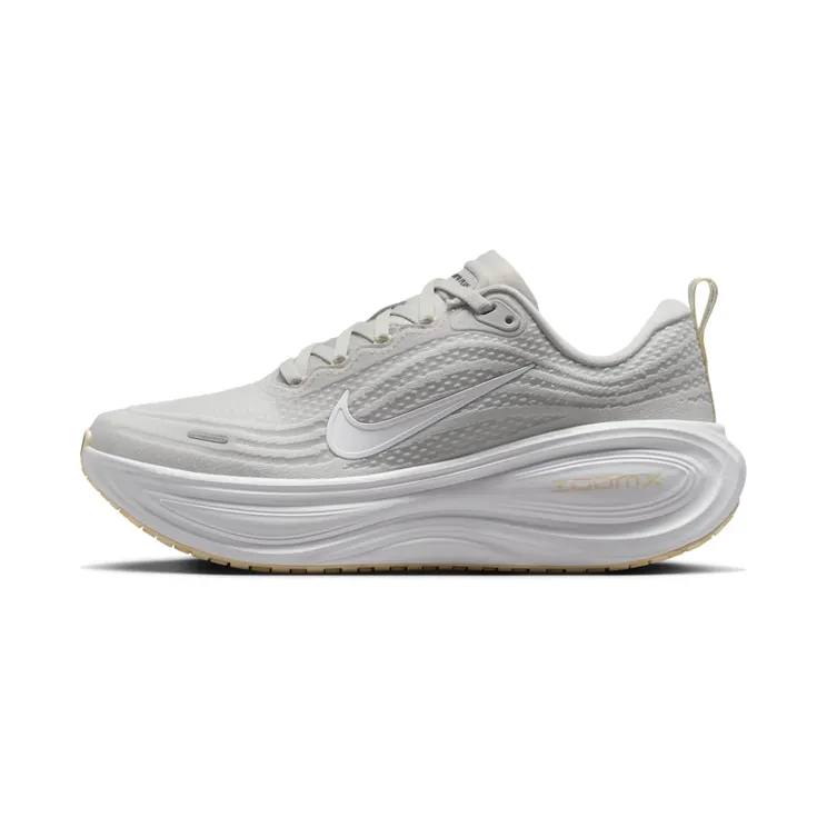 Nike Vomero Plus “Photon Dust Alabaster” (HV8154-009)