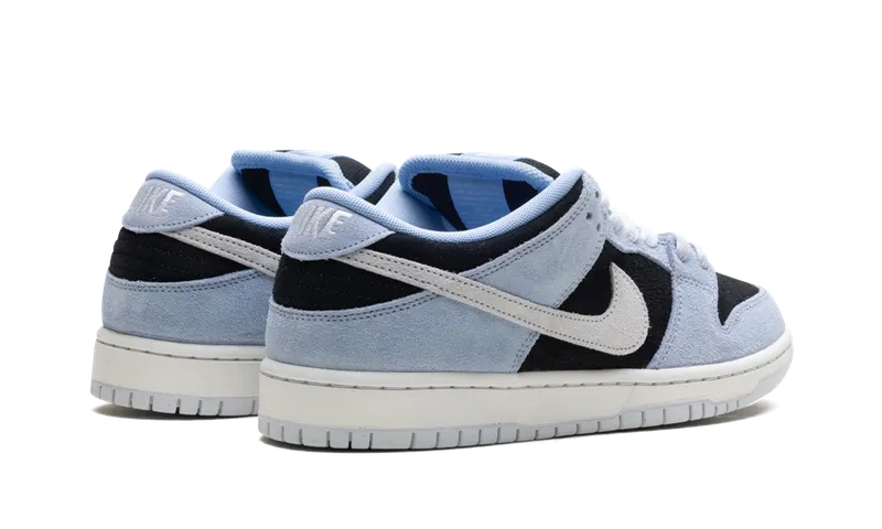 Nike SB Dunk Low “Dark Smoke Grey” (HF3063-400)
