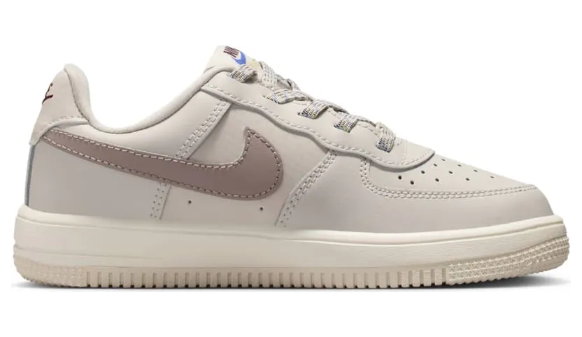 nike-air-force-1 IH4496-100