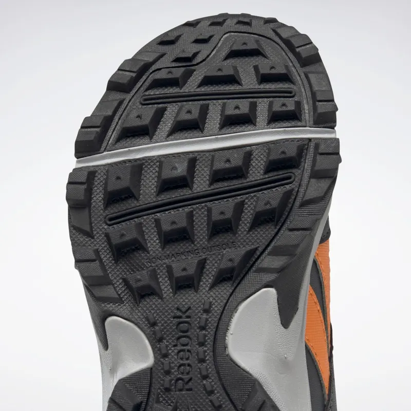 reebok-sneaker FW8553