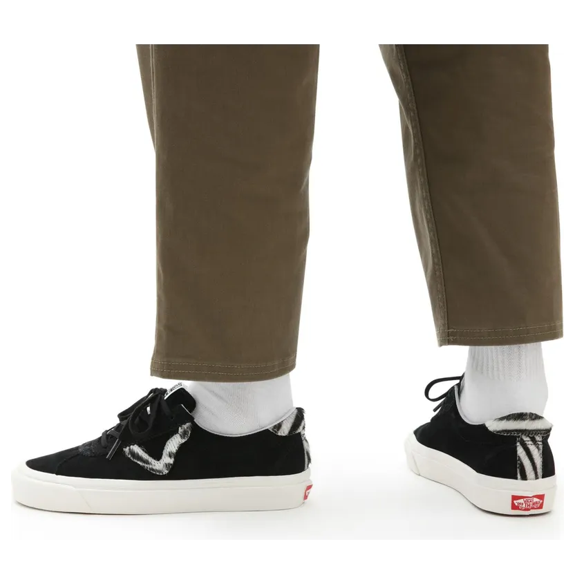 vans-style VN0A3WLQ4ZD