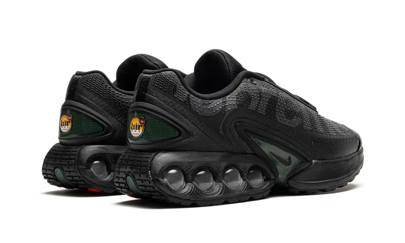 Nike Air Max Dn “Supreme – Black” (FZ4044-001)