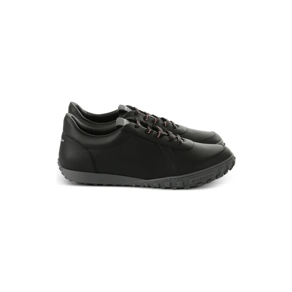 Givenchy Glide Logo “Black” (BH00B4H1X1 001)