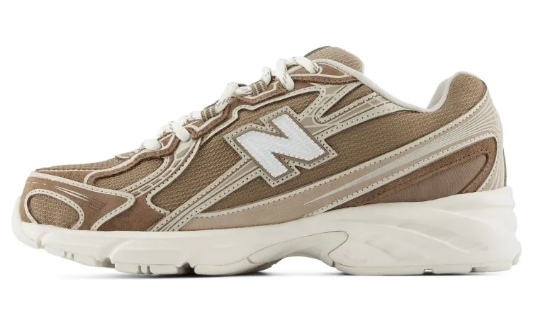 new-balance-sneaker U7403TR