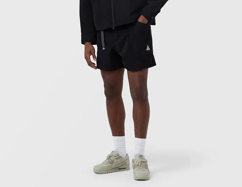 Puma Columbia Fish Hook T-Shirt – size? exclusive – Black – Ontdek hier de volledige size? selectie aan Men accessoires. Van sportwear giants tot streetwear essentials for Men.
