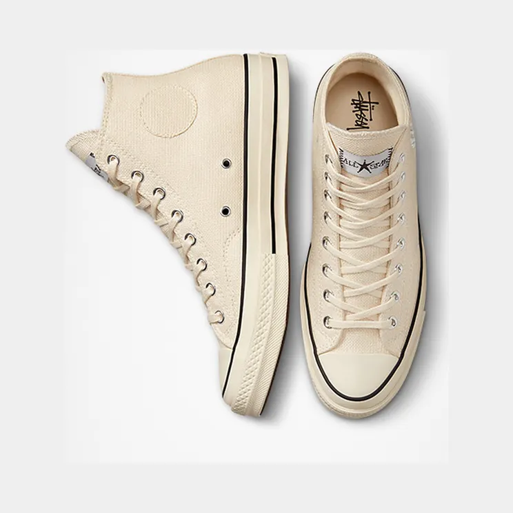 converse-chuck-taylor-all-star A02051C