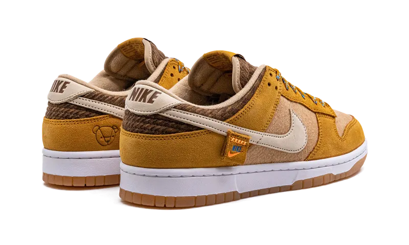 Nike Dunk Low SE “Teddy Bear Praline” (DZ5350-288)
