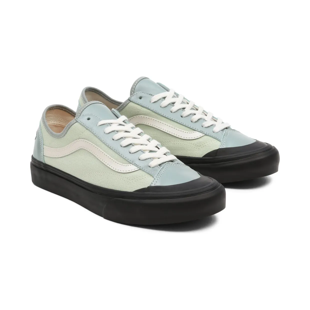 vans-style VN0A5HYRB97