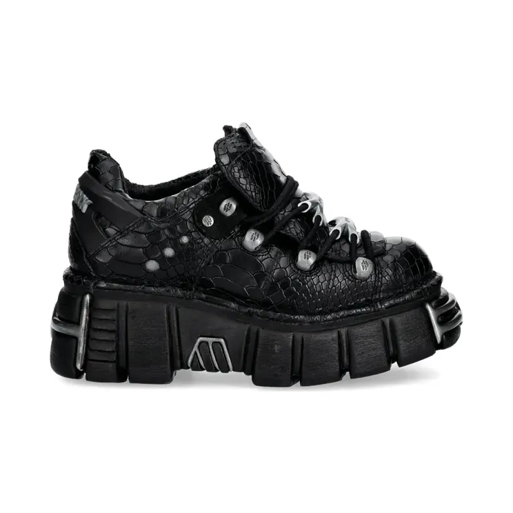 New Rock Zilverkleurige hardware met textuur “Black” (M120NC74)