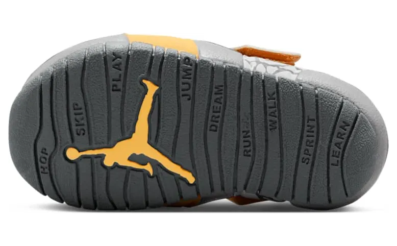 jordan-flare CI7850-700