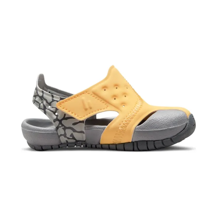 jordan-flare CI7850-700