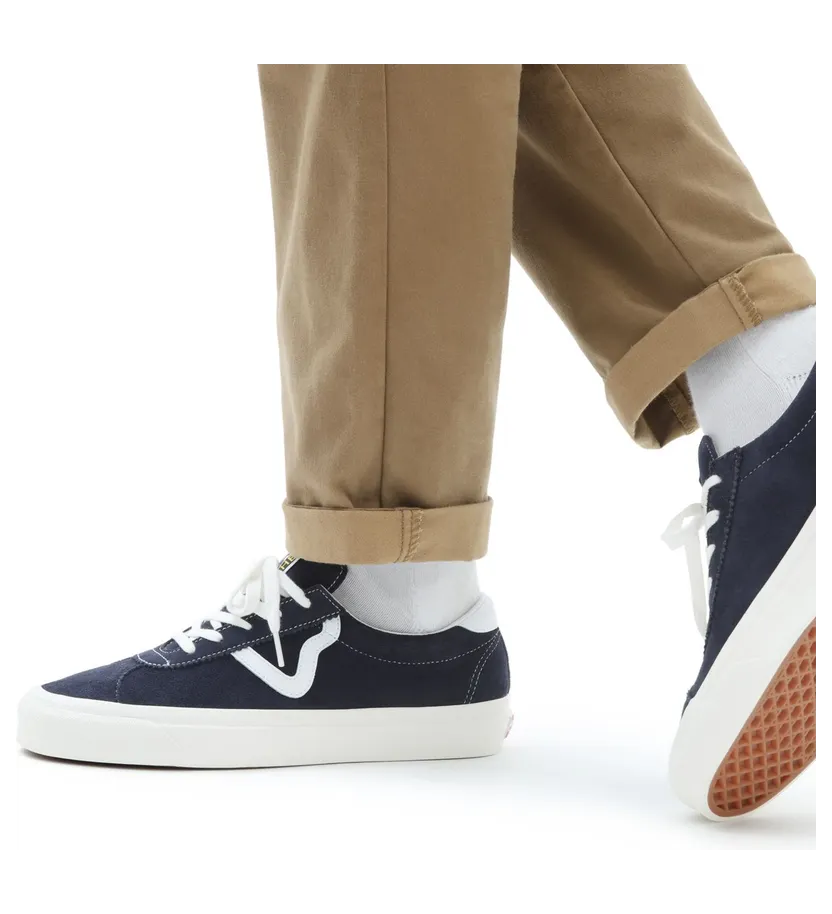 vans-style VN0A3WLQR3U