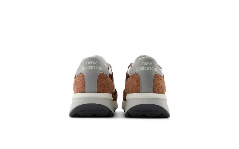New Balance 370 Pecan