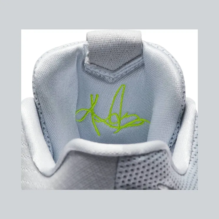nike-kyrie-3 852416-001