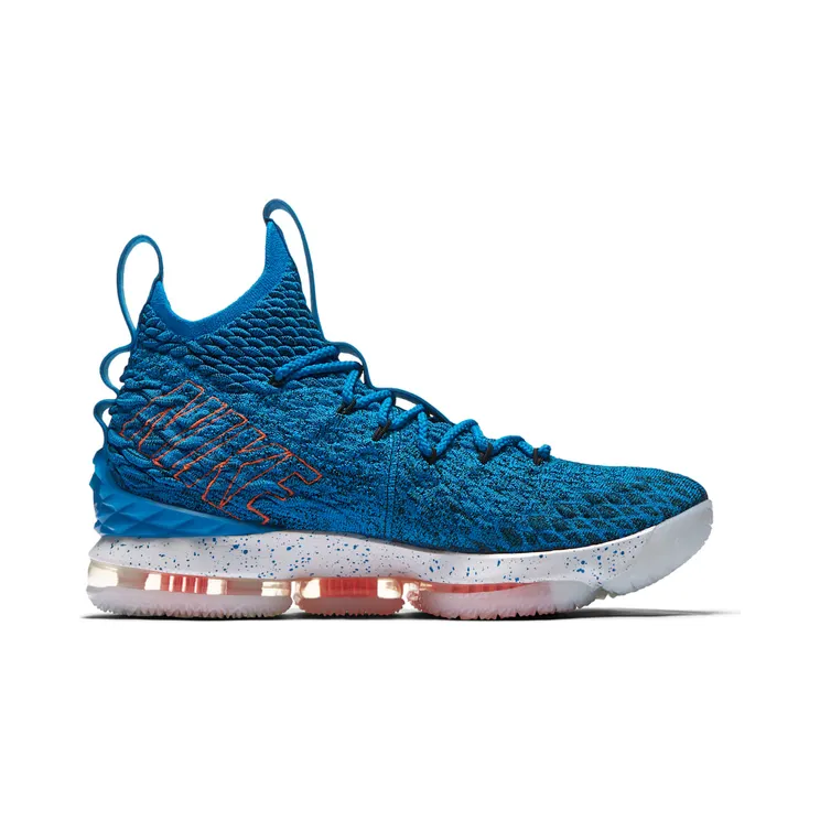 nike-lebron-15 897648-400