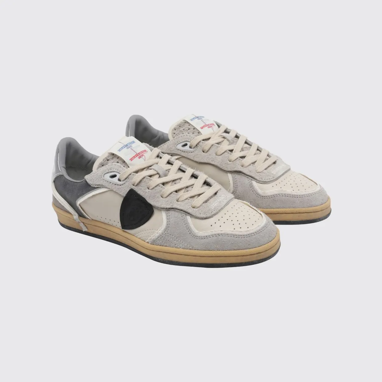 Philippe Model Pgal Suede Calfskin Low-Top Sneakers with Perforated Toe Grey (PGLUVXE3)