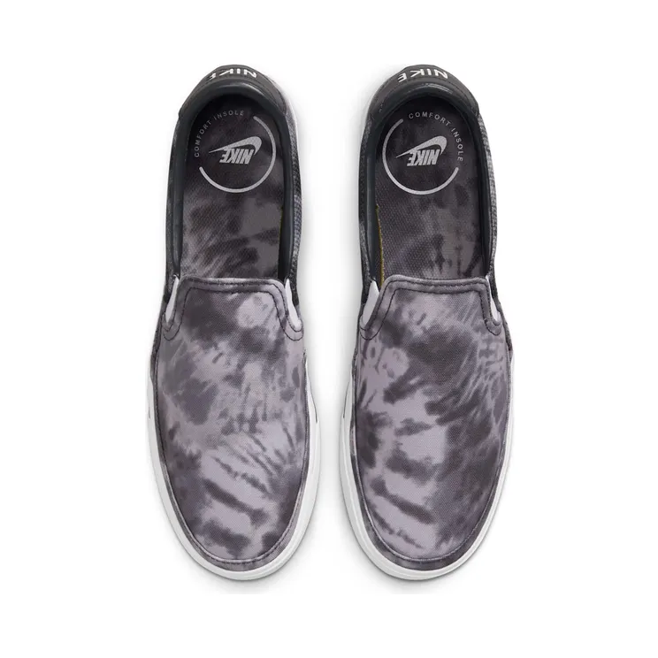 nikecourt DH1439-900