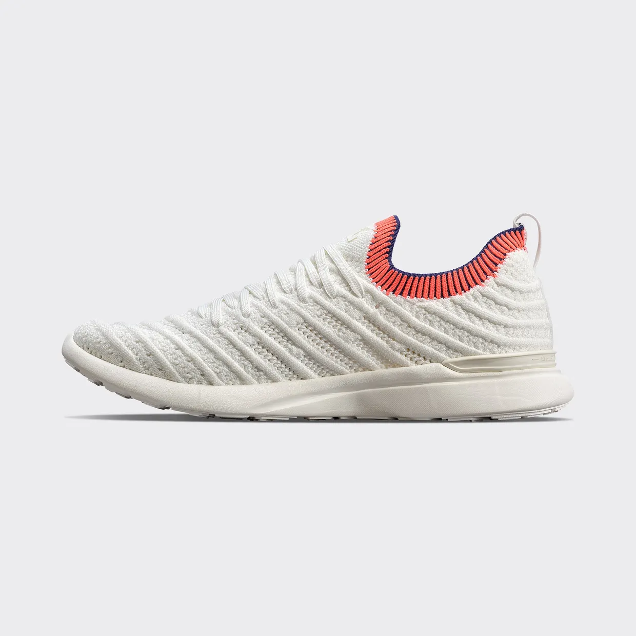 APL TechLoom Wave “Ivory/Royal Navy/Impulse Red” (Heren) (2)