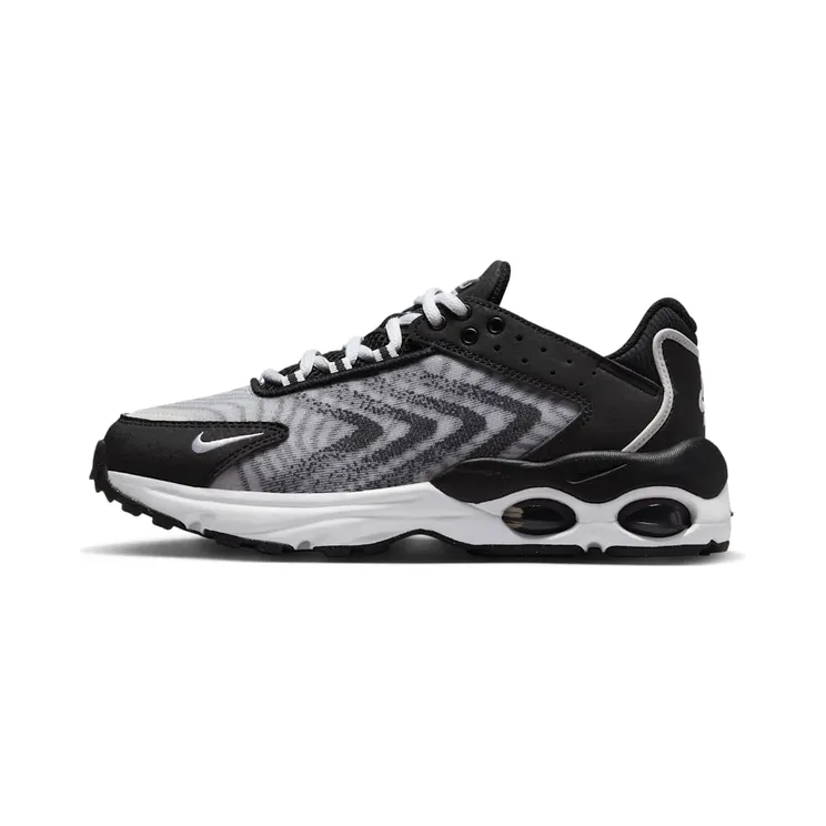 Nike Air Max TW “Black / White” (DQ0296-001)