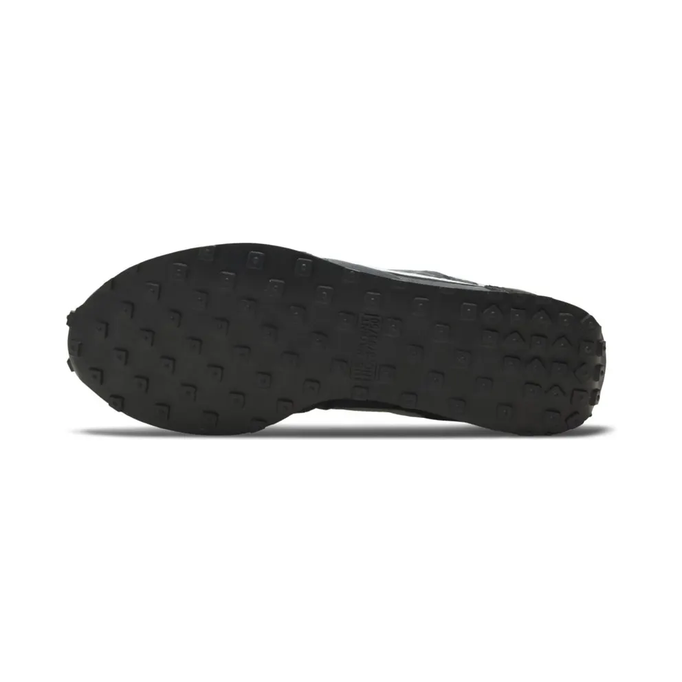 Nike Challenger OG Black “Off-Noir / Dark Smoke Grey / White / Light Silver” (CW7645-007)