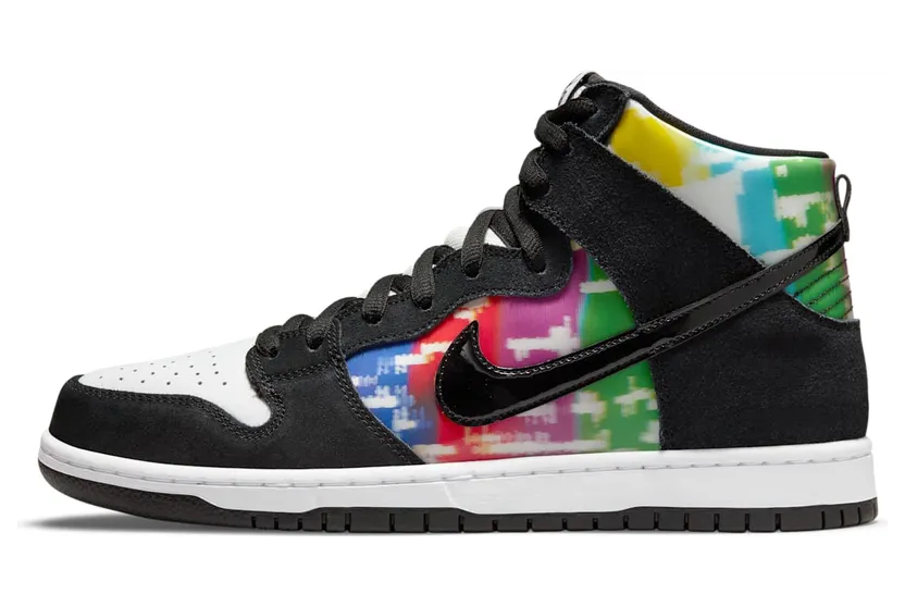Nike SB Dunk High TV Signal (CZ2253-100)