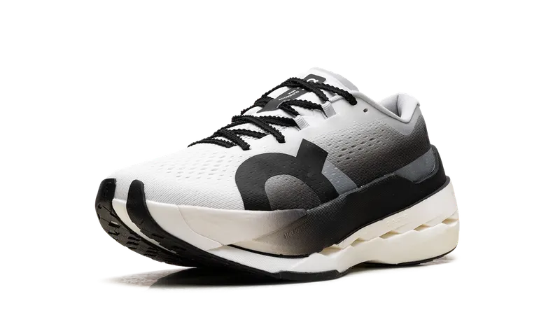 On Running Cloudboom Max “White / Black” (3WF30180462)