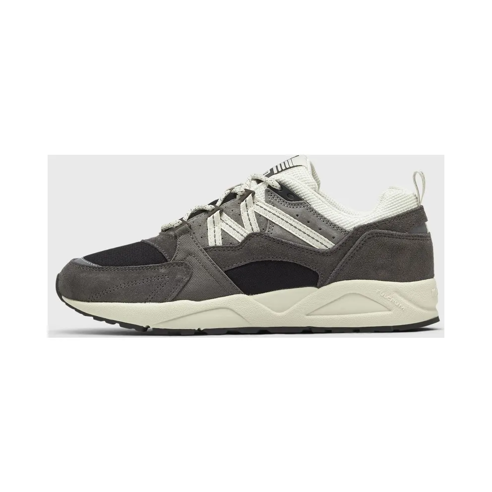 Karhu Fusion 2.0 “Dark Gull Gray” (F804208)