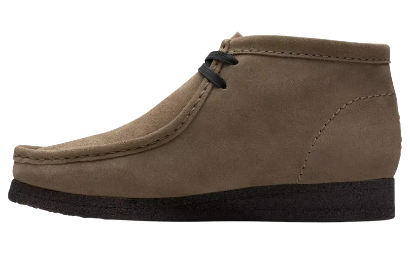 Clarks Wallabee Boot “Grey Suede” (26179322)