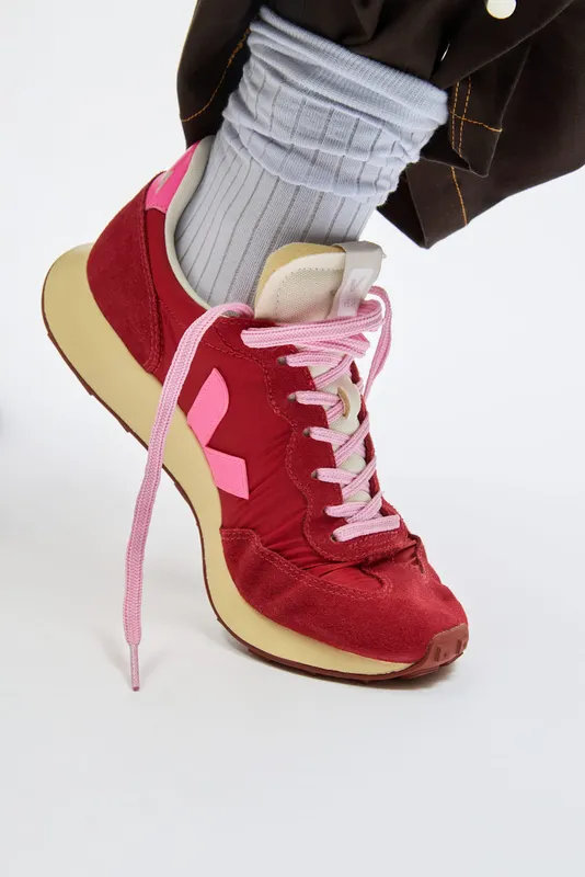 Veja Rio Branco Rosa / Red (RW3422678A)