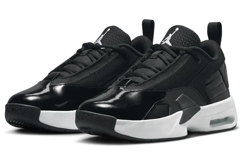 air-jordan-max-aura FQ8297-010